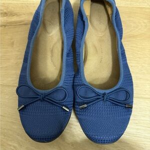 Soft Style Blue Loafers with Bow Detail